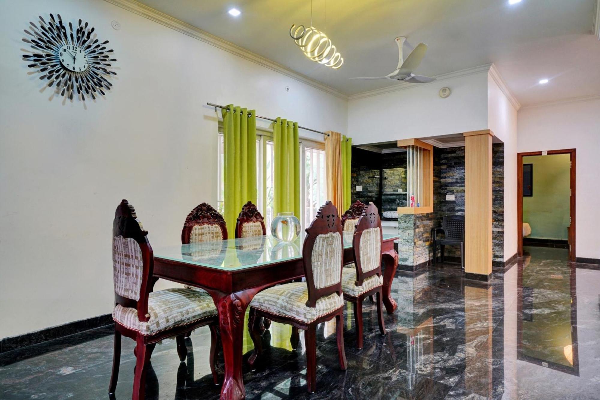 Collection O 81026 Suqoon Premium Stays Kochi Luaran gambar
